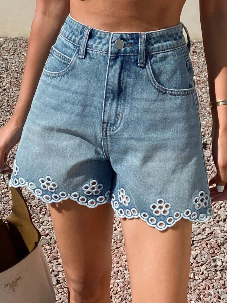 Women's Regular Waist Ruffled Hem Embroidered Casual Vacation Style Denim Shorts Jorts