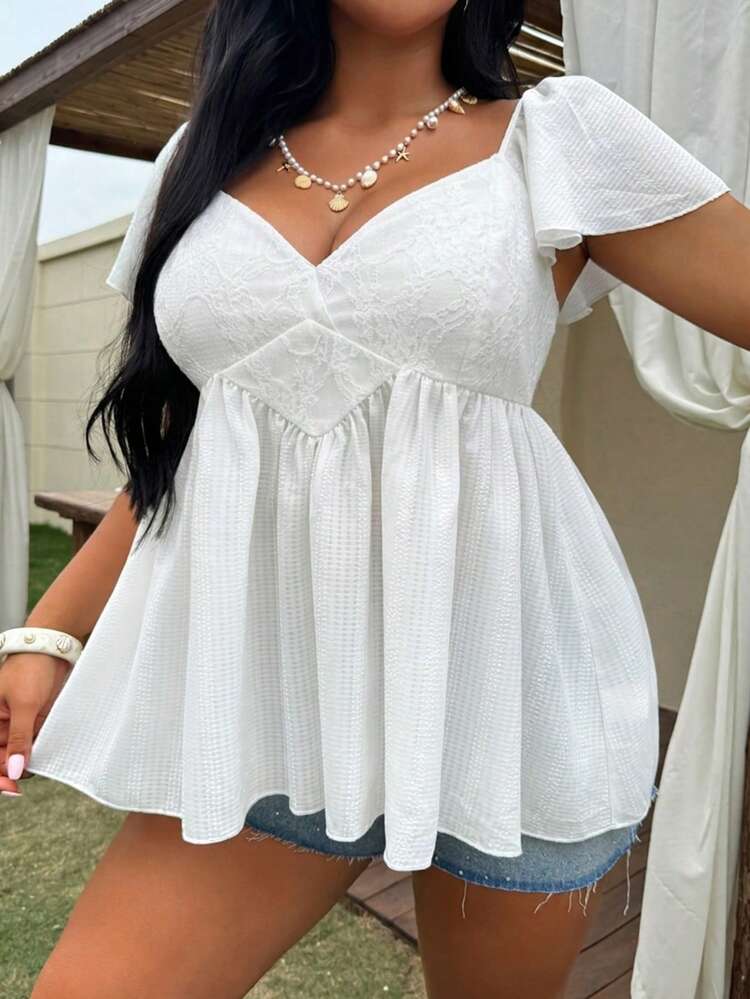 Dazy Plus Contrast Lace Petal Sleeve Vacation Style Cropped Top, Plus Size Women White Blouse, Spring/Summer