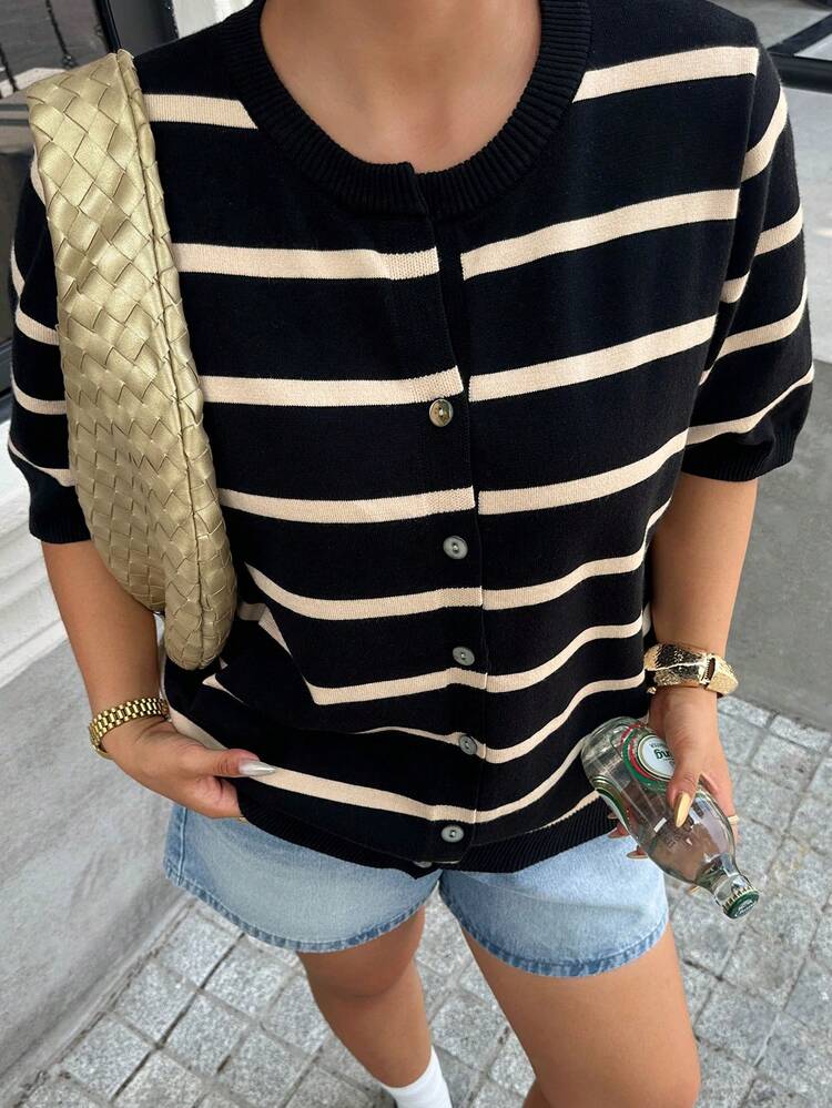 Dazy Plus Plus Size Women Contrast Color Block Striped Short Sleeve Casual Knit Top, Spring/Summer