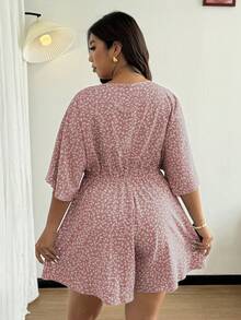Bộ jumpsuit nữ cỡ lớn cổ chữ V cài cúc, tay bồng, dáng rộng, họa tiết hoa thanh lịch, dễ thương, thích hợp cho kỳ nghỉ, phong cách Pháp, mùa xuân/hè. - Hồng - Xem 2