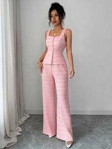 SHEIN Elenzya Bộ trang phục nữ mùa xuân/hè mới, thanh lịch, lãng mạn, nhẹ nhàng kiểu Pháp, đa năng, thời trang công sở, thiết kế tối giản, chất liệu cao cấp có họa tiết, cúc giả ngọc trai, không tay, eo ôm, kết hợp với quần ống rộng cạp cao thời trang giúp thon gọn vóc dáng. - Hồng - Xem 6