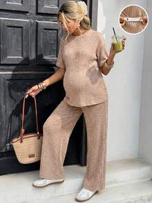 SHEIN Ensemble 2 pièces décontracté, Top à manches courtes col rond en tricot côtelé de couleur unie et short, pour femme enceinte - Kaki - Voir 1