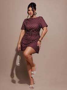 SHEIN BAE Plus Size Women's Polka Dot Short Dress, White Polka Dot Polka Dot, Inclusive,Women Polka Dot Short Dress Round Neck Short Sleeve Casual Casual Elegant Mini DressChic Women's Polka Dot Boat Neck Short Sleeve Mini Dress For Everyday StyleStylish Women's Round Neck Polka Dot Mini Dress Short Sleeve For Outings Brunch Holiday Summer - Multicolor - View 1