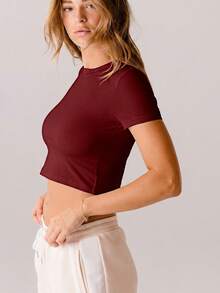 Aralina Áo croptop trắng cổ điển ôm dáng, thiết yếu cho mọi ngày, chất liệu mềm mại. - Rỉ Nâu - Xem 7