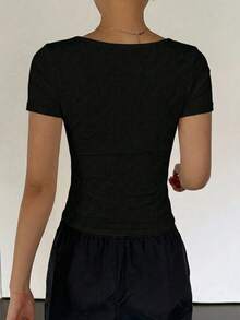 DAZY 女款方領短袖性感修身 T-shirt，夏季短版可愛上衣 - 黑色 - 查看 3
