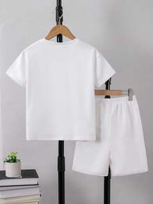 SHEIN Vacaura 2 件套 青少年男孩休闲圆领短袖上衣和短裤套装 - 白色 - 查看 2