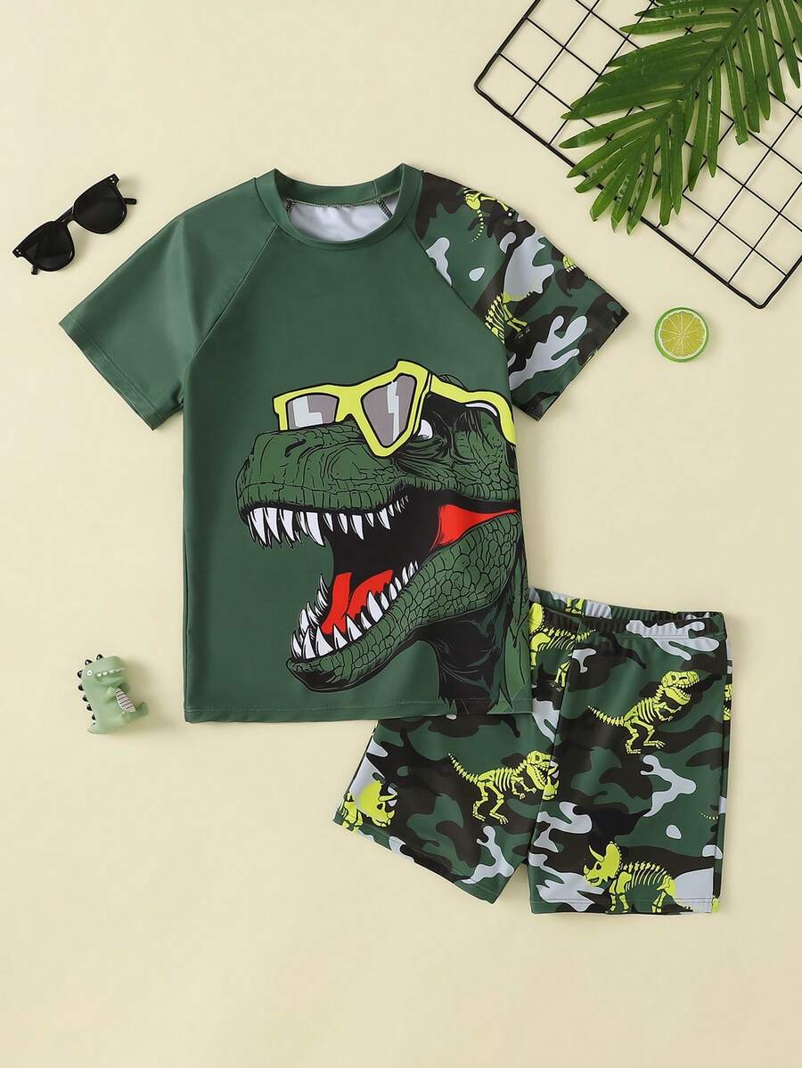 SHEIN 男童休闲简约圆领短袖短裤泳衣套装,适合夏季海滩度假,迷彩泳装,恐龙印花户外儿童服装 - 彩色 - 查看 1