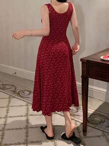 Dazy Plus Camisón largo sexy rojo con estampado floral pequeño, volantes y cintura ceñida, talla grande, para pijamas de Año Nuevo - Rojo - Ver 4