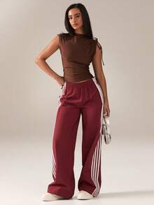 SHEIN BAE توب رياضي مطابق بياقة مطوية بدون أكمام ذو لون أحادي، صيفي - بني - مشاهدة 1