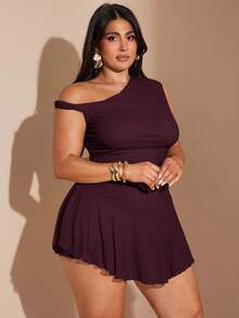 SHEIN BAE Set de 2 piezas para mujer de talla grande con top asimétrico con cuello acanalado en verde oliva y falda ajustado con volantes asimétricos, conjunto de vacaciones - Granate - Ver 7