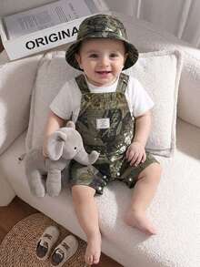 SHEIN Playful Pals 2pcs Newborn Outfit, Utility Style Tree Camo Print Sleeveless Overalls With Bucket Hat Set, Suitable For Outdoor, Casual, Photo Shoot, Summer - Olive Green - View 3