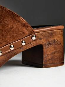 Denimoi 女士复古时尚铆钉粗跟时尚舒适一脚蹬穆勒鞋 - 駝色 - 查看 6