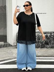 SHEIN CURVE+ Áo thun dài tay ngắn màu đen viền ren, kiểu dáng đơn giản, thoải mái, rộng rãi, dễ mặc cho nữ cỡ lớn, thời trang xuân/hè, thích hợp mặc hàng ngày. Áo kiểu dáng đơn giản, thích hợp mặc ngoài trời. Phong cách mùa hè cỡ lớn. - màu đen - Xem 6