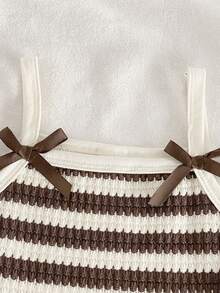 SHEIN Vintaside Kids 2件/套 嬰兒女童棕白紋理花卉鉤編背心 & 舒適長褲 可愛夏季休閒度假韓風套裝 - 棕色 - 查看 4