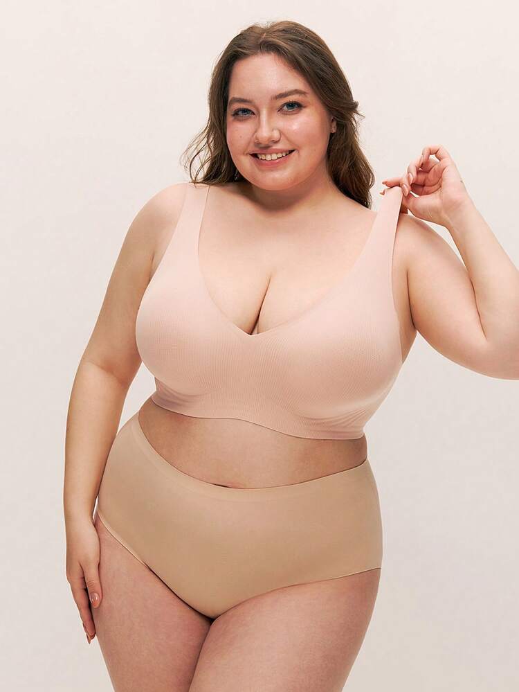 Plus Size Bras & Bralettes