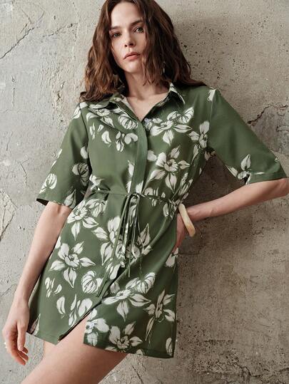 Aveloria Modichic 优雅通勤风印花翻领短袖收腰短款连衣裙（女款）