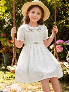Elladie kids 1件女童幼兒夏季新款刺繡布料彼得潘領 3D花卉腰部拼接 3D花卉裝飾泡泡袖後拉鍊設計田園簡約休閒公主洋裝，白色洋裝，少女風，花卉野餐風，早午餐約會 - 白色 - 查看 3