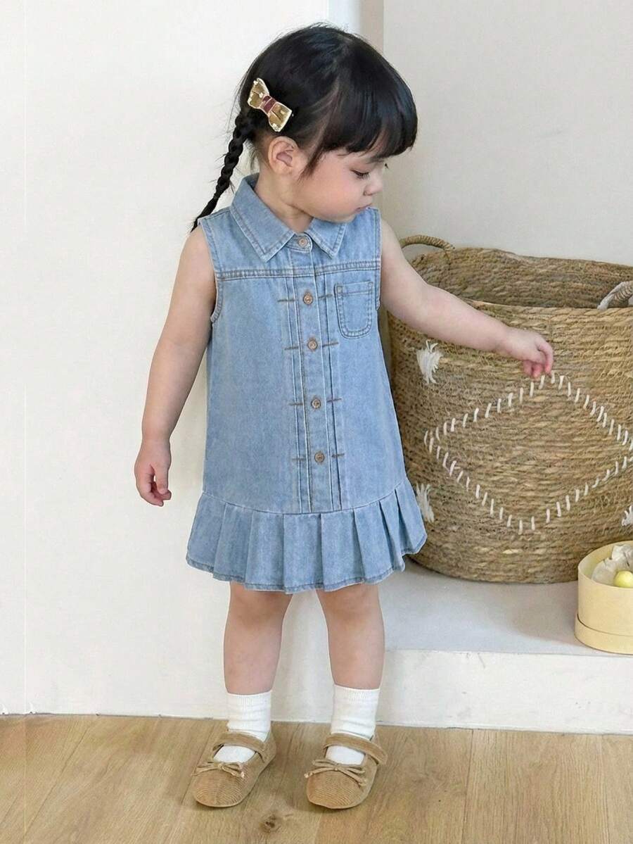 SHEIN 女婴蓝色牛仔无袖褶皱衬衫裙 - 中等水洗藍 - 查看 1