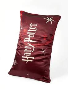HARRY POTTER X SHEIN 2pc Cartoon Satin Pillowcase, Made Of Soft Satin Material, Gentle On Hair, Breathable And Cool, Available In Multiple Sizes, Machine Washable - Redwood - View 6