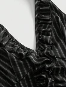 ROMWE Y2K Blusa de mujer con cuello halter y volantes, a rayas, versátil para primavera y verano - Negro - Ver 4