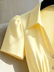 SHEIN Franclia Áo kiểu nữ cổ chữ V tay phồng kiểu Pháp, cổ xếp ly, màu trơn, phù hợp cho các dịp trang trọng, họp hành, đi làm hàng ngày thanh lịch và hẹn hò. - Màu vàng - Xem 5