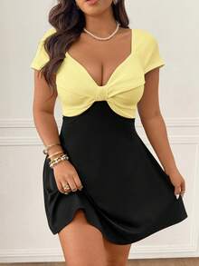 Femmeverse Plus Size Elegant Sexy Contrast Color Splice Deep V-Neck Twist Design Dress, Summer - Light Yellow - View 8