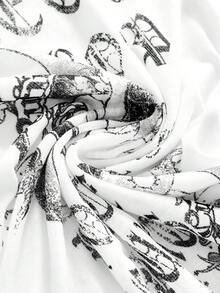 Betty Boop | ROMWE Y2K Baddie Spring/Summer Collab Vintage Distressed Print Cropped Ruched T-Shirt - White - View 4