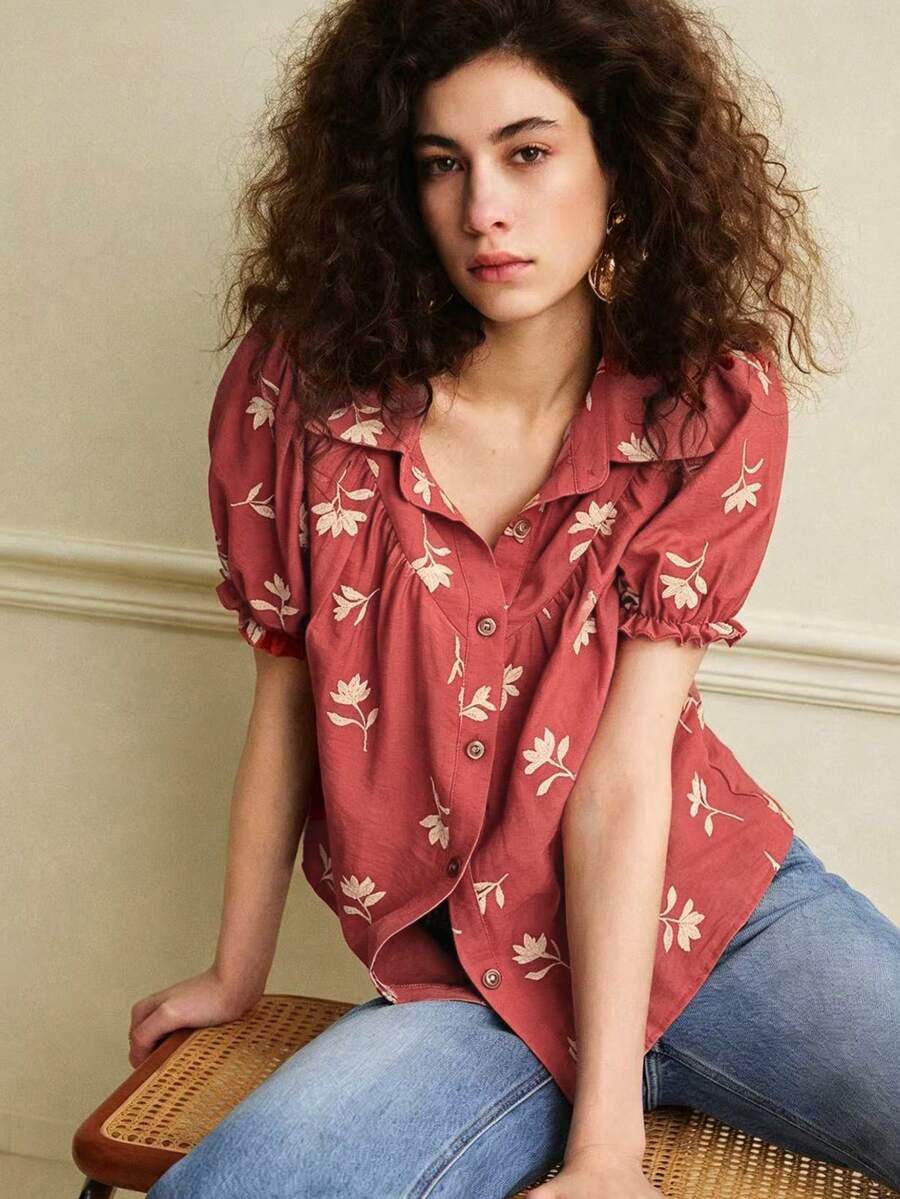 Franclia 女士优雅衬衫、通勤衬衫、法式刺绣衬衫、V领衬衫、短袖衬衫、撞色衬衫、春夏衬衫 - 紅色 - 查看 1