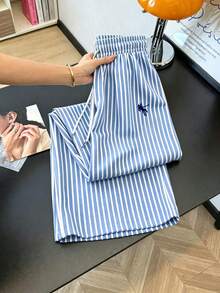 Everyssa 女士时尚休闲刺绣圆领短袖褶裥腰部紧身露脐T恤和条纹印花松紧腰抽绳宽松直筒裤两件套 - 彩色 - 查看 5