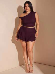 SHEIN BAE Set de 2 piezas para mujer de talla grande con top asimétrico con cuello acanalado en verde oliva y falda ajustado con volantes asimétricos, conjunto de vacaciones - Granate - Ver 5