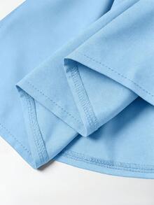 GlowEve CURVE Setelan 2 Potong Wanita Ukuran Besar: Blus Tanpa Lengan dengan Kerah Berkerut dan Celana Lipit - Biru - View 6