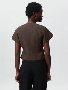 Zanirela Minimalist Deconstructed Oversized V-Neck Single-Button Cardigan, Asymmetric Hem Design, Sleeveless Blouse, Workwear For Women, Suitable For Commuting, Summer & Autumn - Brown - View 5
