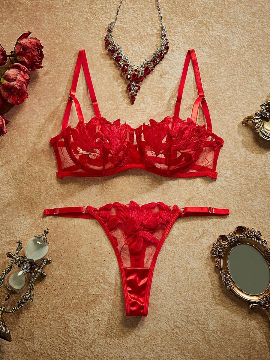 PinupPomp Set de lencería con sostén de encaje y hoja de arce en un diseño sexy y semitransparente, 2 piezas - Rojo - Ver 1