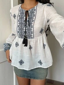 SHEIN PETITE Blusa casual de mujer con estampado, mangas de farol con cordón y flecos para primavera/verano - Multicolor - Ver 5