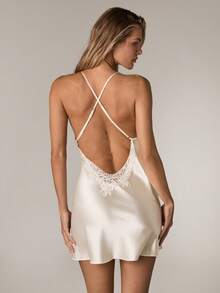 SHEIN BAE 蕾丝边仿丝性感交叉露背睡衣 - 米色 - 查看 1