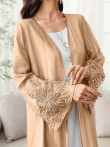 SHEIN Najma Abaya ligera de apertura frontal para primavera/verano con bordado floral en los puños y el bajo - Naranja - Ver 10