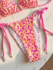 Swim Mod Bộ đồ đi biển 2 món dành cho nữ, thời trang dễ thương, gợi cảm, thích hợp cho kỳ nghỉ hè, bơi lội, tiệc tùng bên bờ biển, họa tiết hoa nhí ngẫu nhiên, áo crop top buộc dây sau lưng và quần bikini buộc dây bên hông, thích hợp cho mùa xuân/hè. - Nhiều màu - Xem 5