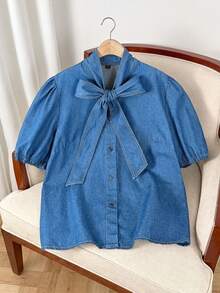 SHEIN Frenchy 大码夏季休闲V领系带牛仔衬衫 - 淺色水洗藍 - 查看 1