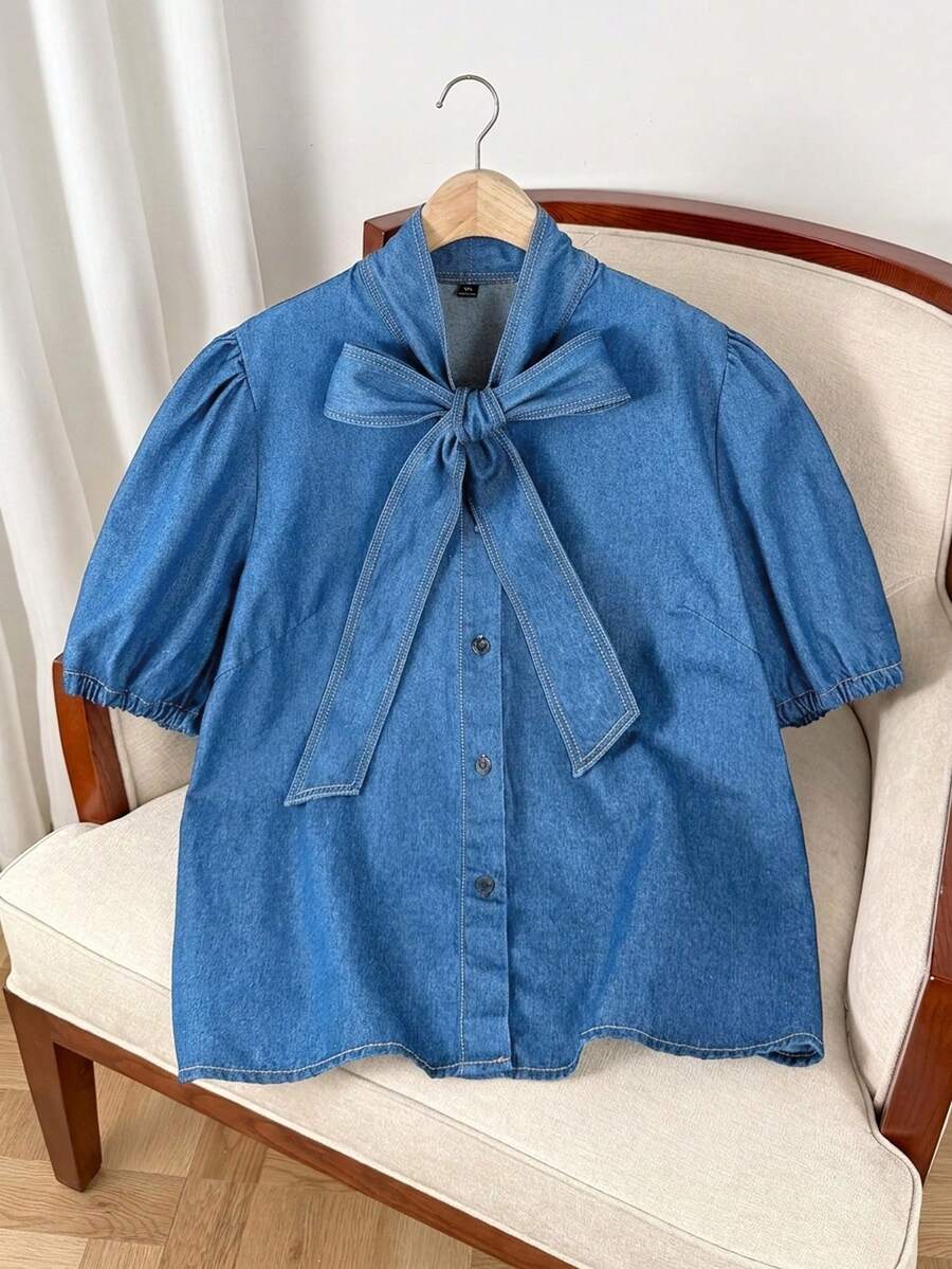 SHEIN Frenchy 大码夏季休闲V领系带牛仔衬衫 - 淺色水洗藍 - 查看 1