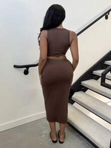 Alexandranx 2pcs Set: Casual Street Style Racerback Crop Tank Top And Utility Pocket Maxi Skirt In Grey - Chocolate Brown - View 3