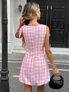 SHEIN Raffinéa 优雅格子印花蝴蝶结肩带荷叶边下摆迷你连衣裙，女款，粉色和白色 - 粉色 - 查看 2