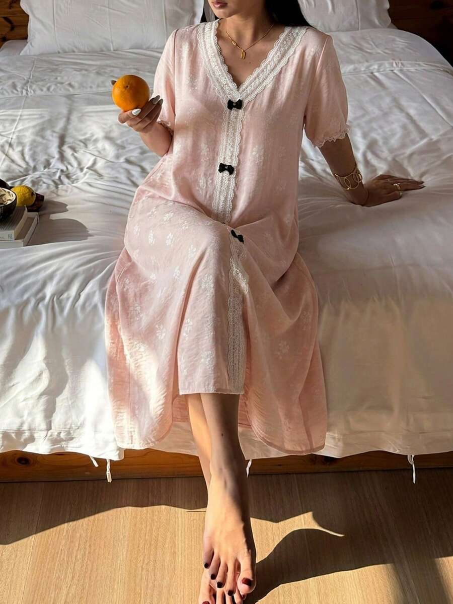 Đầm ngủ mùa hè tay ngắn, dài ngang gối, phối ren và nơ, thích hợp mặc ở nhà. - Hồng - Xem 1