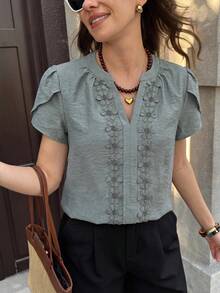 SHEIN Clasi Romantic Elegant Decorative Ribbon Notch Collar Blouse - Green - View 8