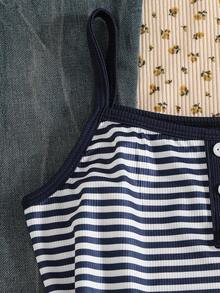 Ce gilet pour les préadolescentes présente des rayures bleu marine avec des décorations de boutons blancs. Conçu dans un style décontracté et minimaliste, il crée un look à la mode et est idéal pour les voyages, le port quotidien, l'école et diverses autres occasions. - Multicolore - Voir 4