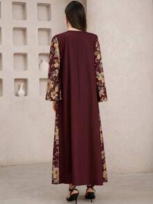 Al Najma Gaun Abaya Panjang Elegan Wanita dengan Desain Lipit dan Leher Bulat Motif Patchwork Bunga - Burgundy - View 7