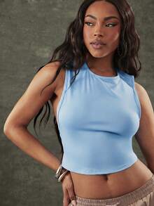 Denimoi Women's Simple Solid Color Round Neck Sleeveless Cropped Tank Top, Summer - Baby Blue - View 5