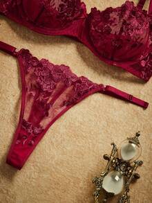 PinupPomp 2件套网眼刺绣女士内衣套装 - 酒紅色 - 查看 5