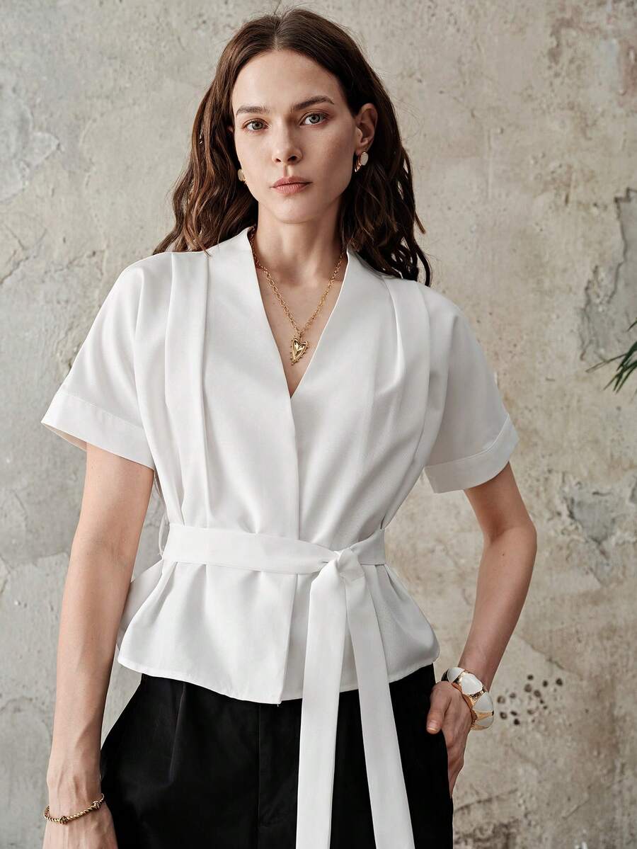 Aveloria Modichic 新款时尚褶皱V领短袖系带露脐亚麻质感女式衬衫 - 白色 - 查看 1