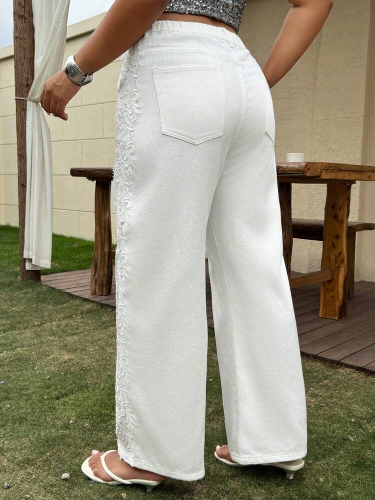 Dazy Plus Plus Size Women's Casual Loose Straight Leg Jeans With Lace Side Seam Patchwork Design, White, Spring/Summer