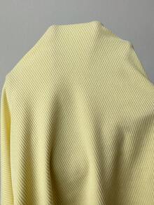 Aloruh Top de punto asimétrico de hombro descubierto en púrpura y rojo - Amarillo claro - Ver 8